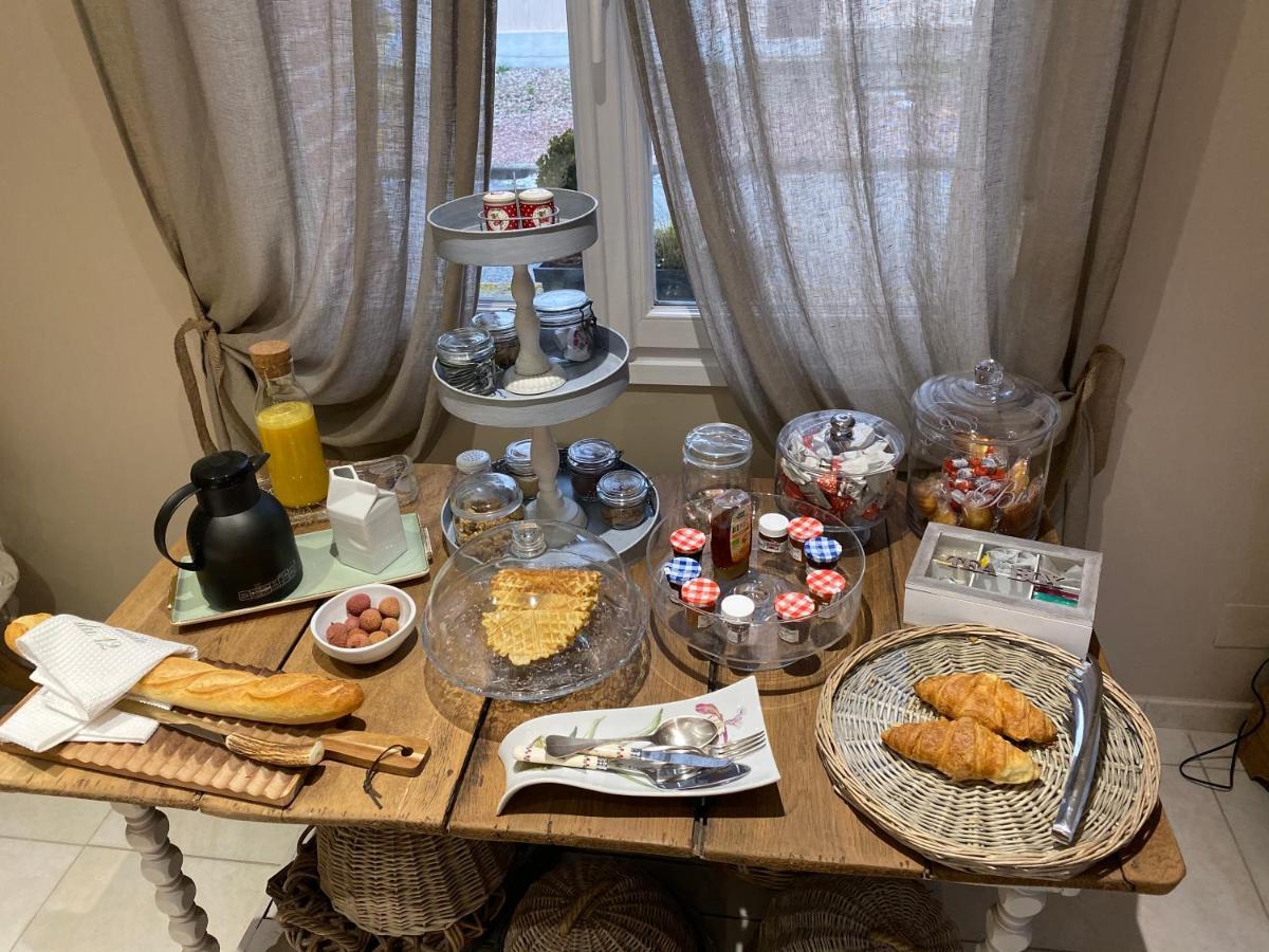 D Hotes La Du 12 Bed & Breakfast *